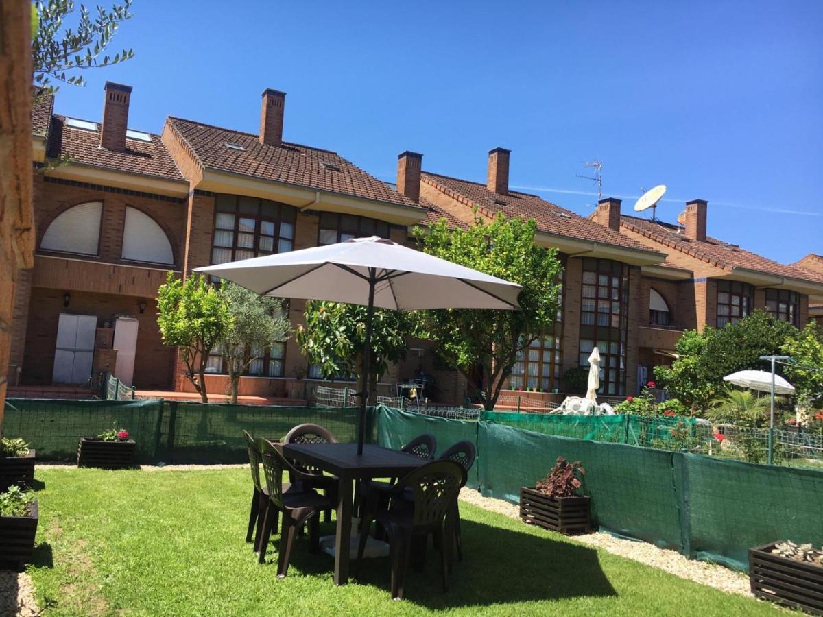 Villa Chalet En Laredo Cerca De La Playa. Exterior foto